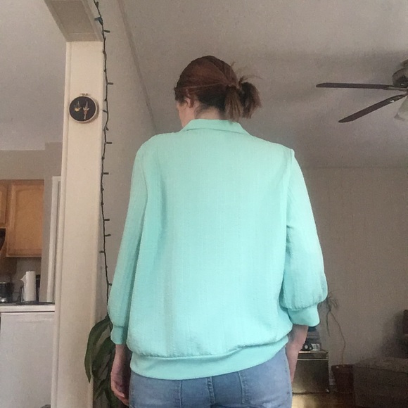 Mint Green Vintage Blouse 🐬 - Picture 6 of 8